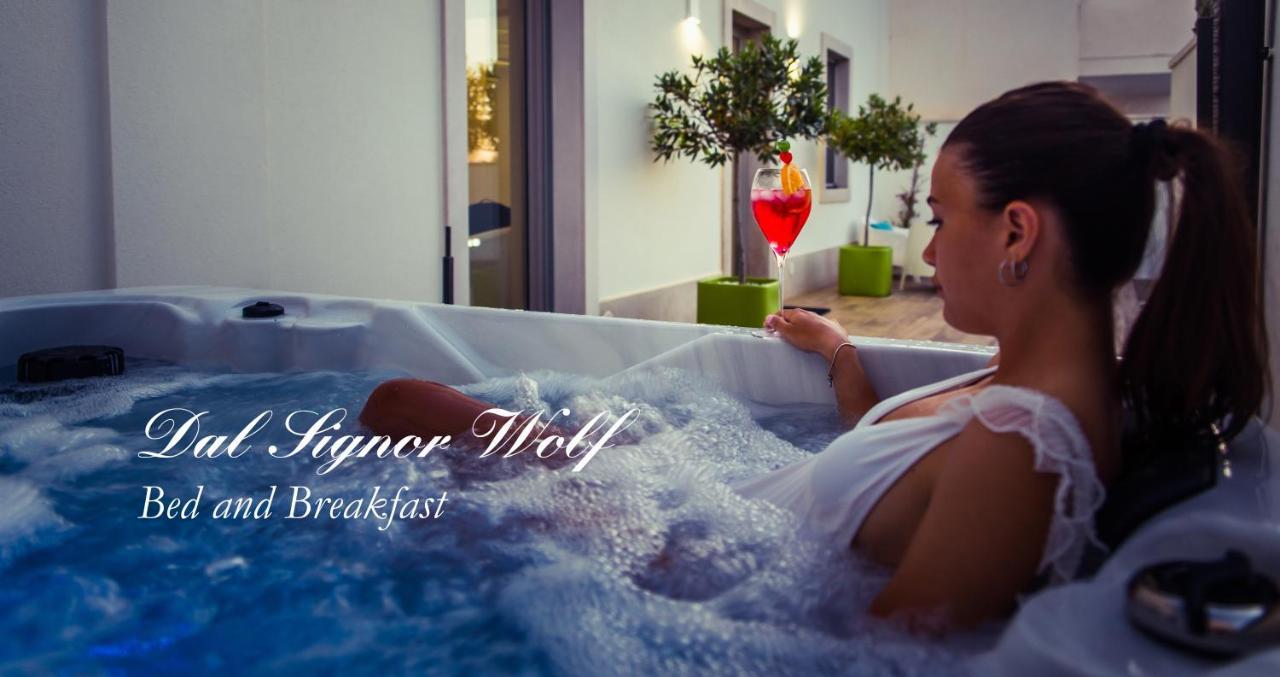 Dal Signor Wolf Bed and Breakfast Pezze Di Greco Buitenkant foto