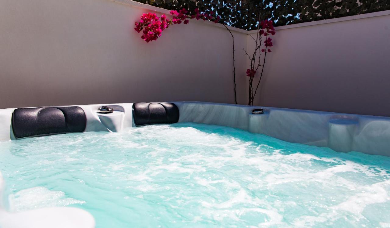 Dal Signor Wolf Bed and Breakfast Pezze Di Greco Buitenkant foto