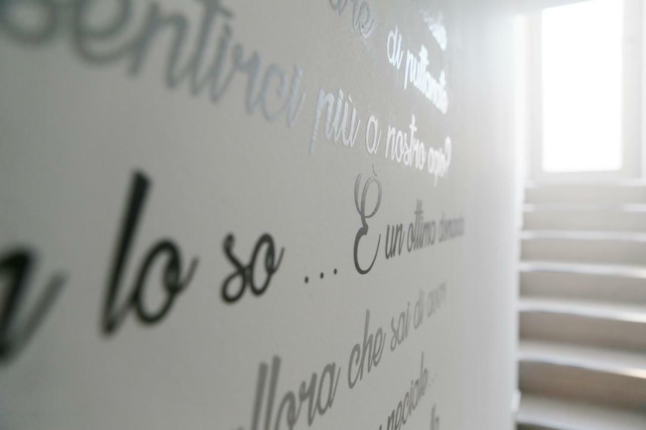 Dal Signor Wolf Bed and Breakfast Pezze Di Greco Buitenkant foto
