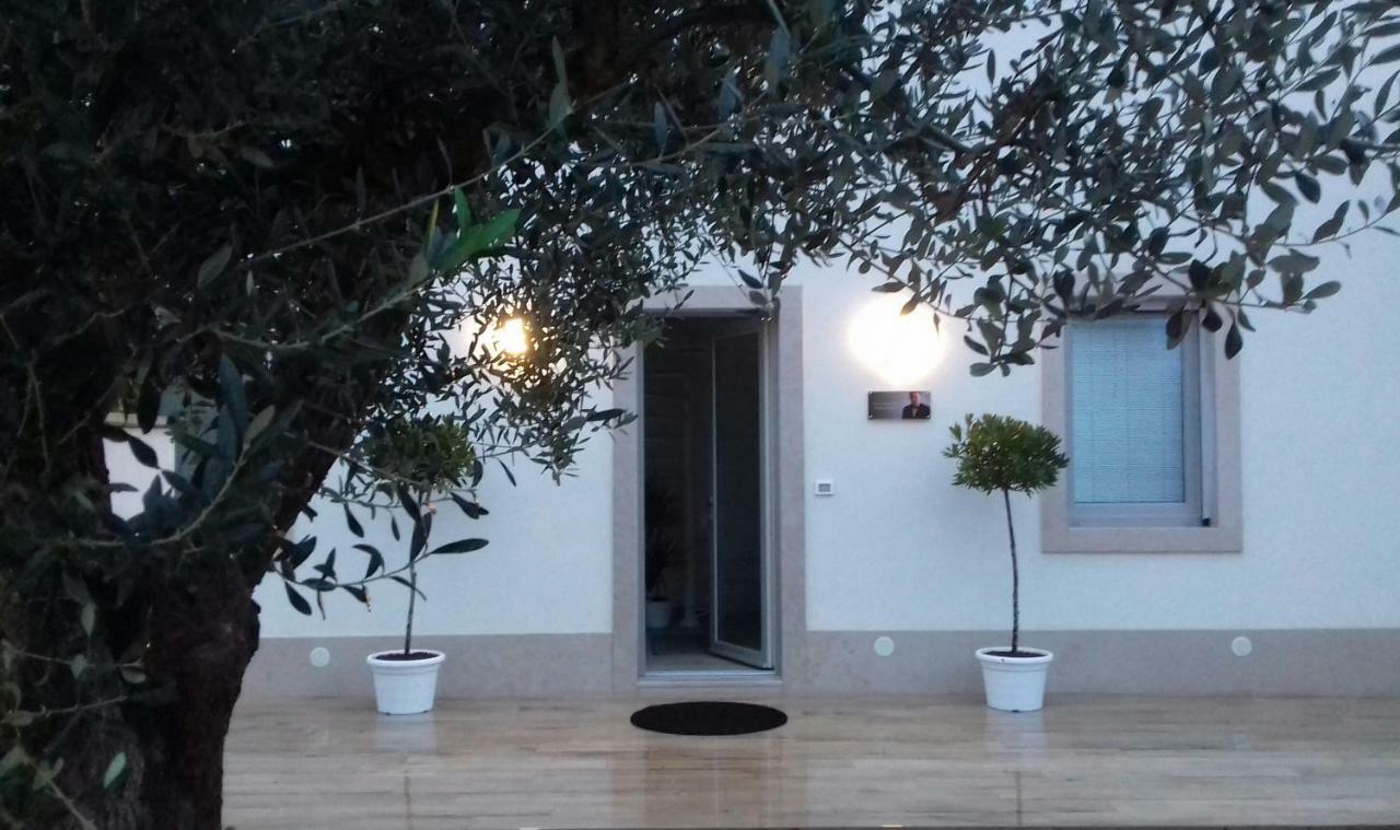 Dal Signor Wolf Bed and Breakfast Pezze Di Greco Buitenkant foto