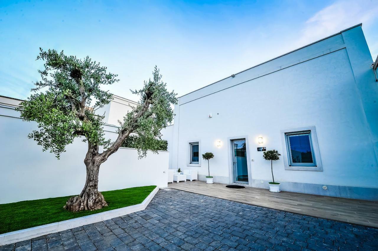 Dal Signor Wolf Bed and Breakfast Pezze Di Greco Buitenkant foto